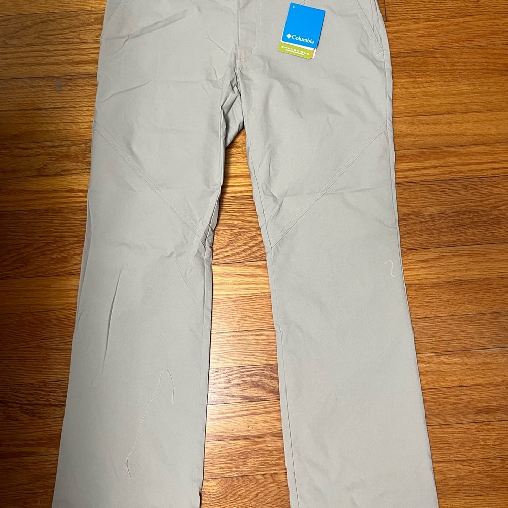 Columbia Women's Gray Straight Leg Pants